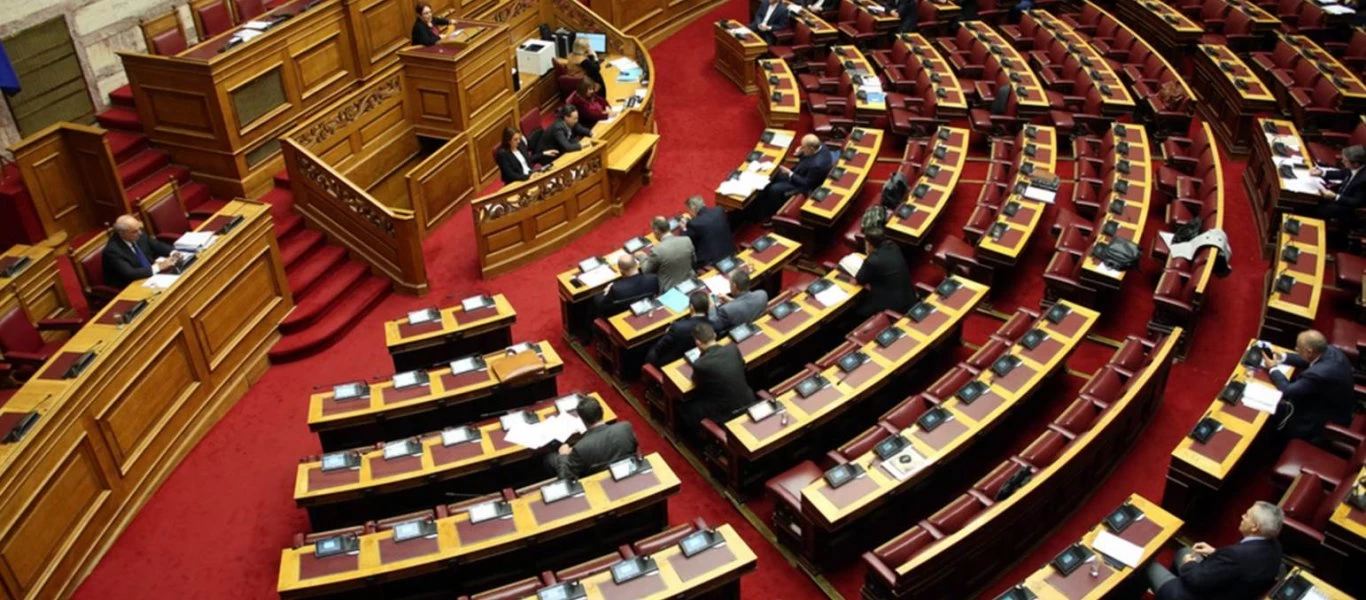 Χωρίς κλιματισμό κινδυνεύει να μείνει η Βουλή αν δεν τηρήσουν τα μέτρα προστασίας